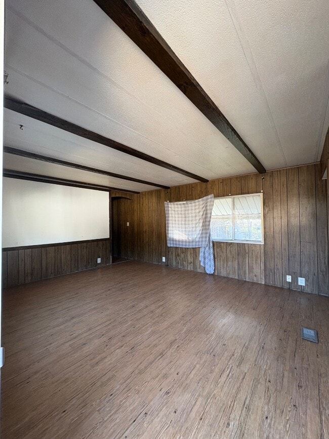 Building Photo - 3109 Switzer Rd