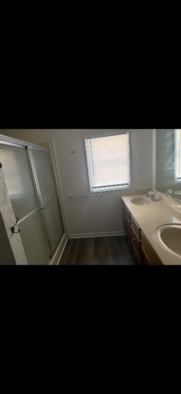 Building Photo - 715 Grandview Ave