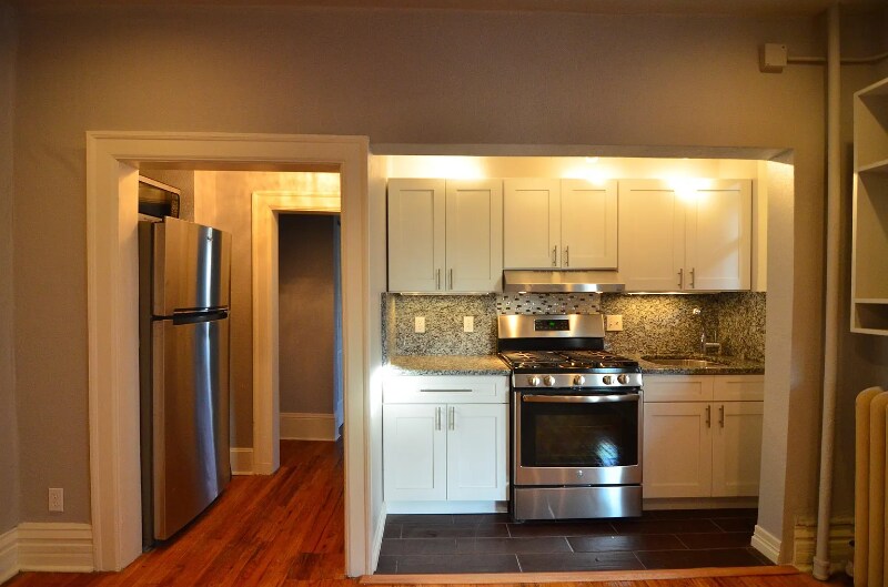 Building Photo - 1440 Detroit St