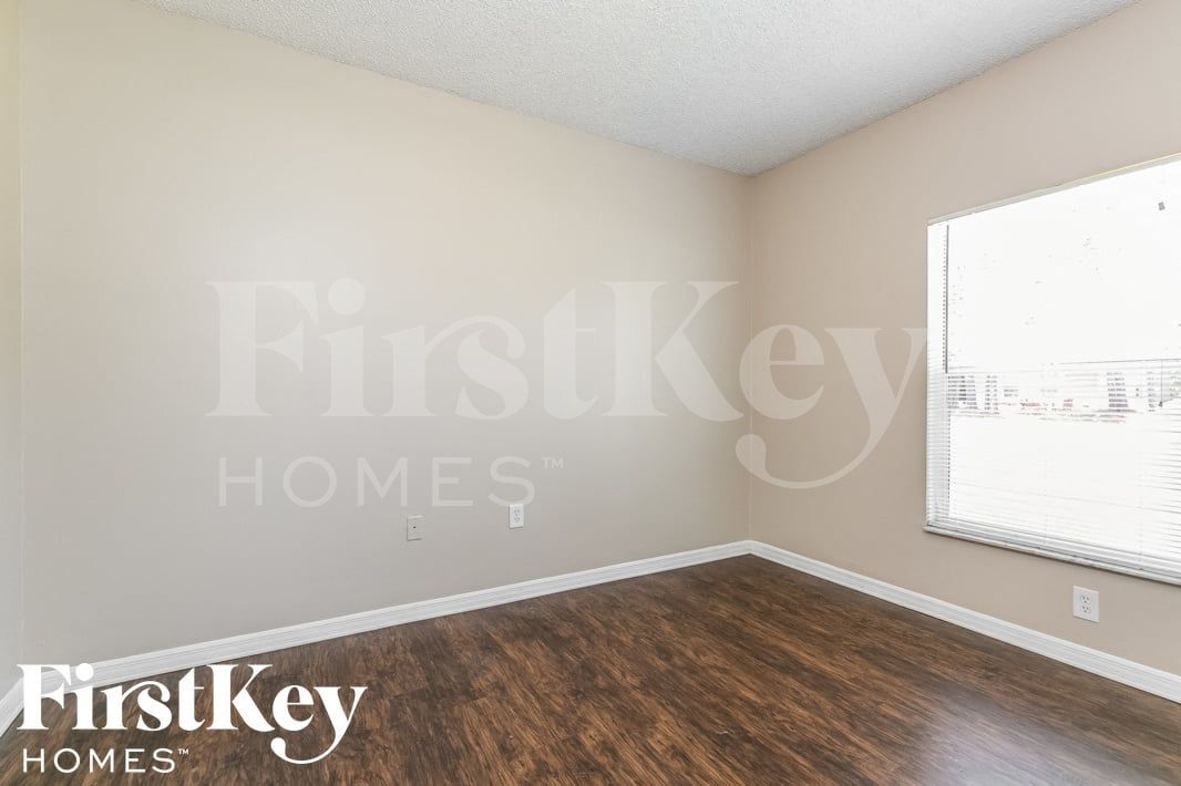 Building Photo - 117 Marsh St