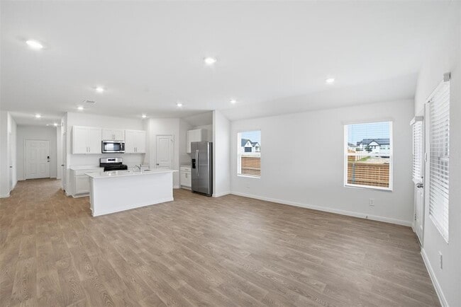 Building Photo - 132 LAS LOMAS Dr