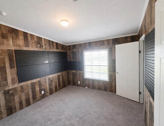 Building Photo - 8730 FM 646 Rd