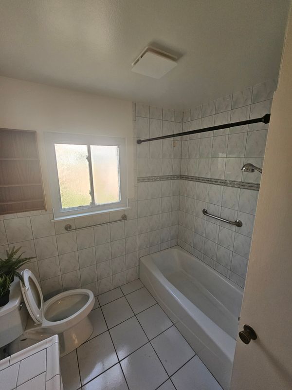 Building Photo - 5091 Quail Cir