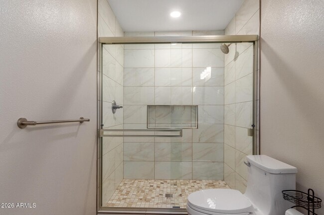 Building Photo - 1628 E Del Rio Dr