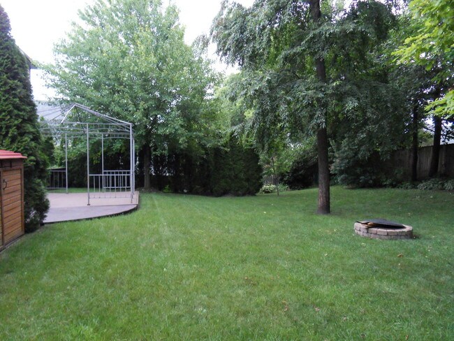 Building Photo - 1326 Walnut Ridge Dr