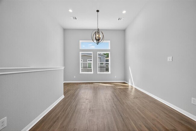 Building Photo - 4922 Paradigm Ln