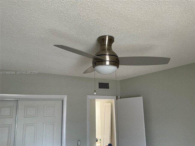 Building Photo - 2079 NE 167th St