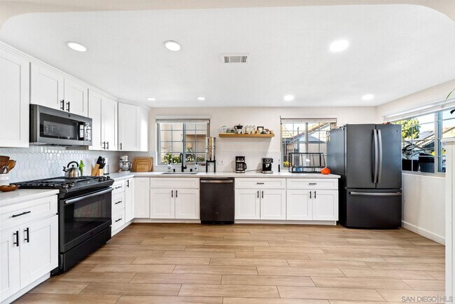 Building Photo - 417 Nantucket Glen