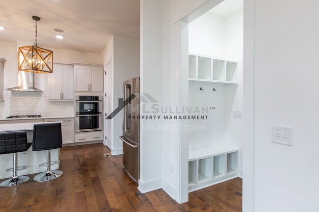 Building Photo - 1121 Crested Jay Dr