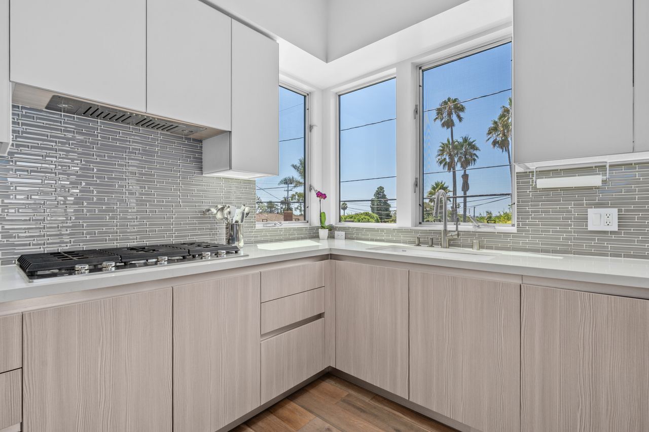 Building Photo - 3623 1/2 S Centinela Ave