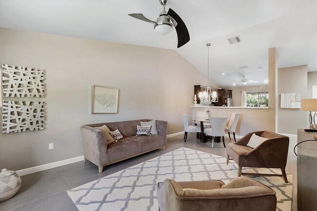 Building Photo - 13115 Belhaven Ct