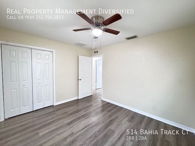 Building Photo - 514 B Track Ct