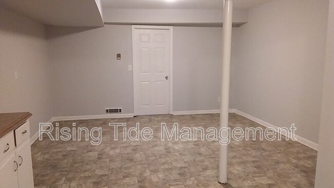 Building Photo - 7016 Briarwood Ln