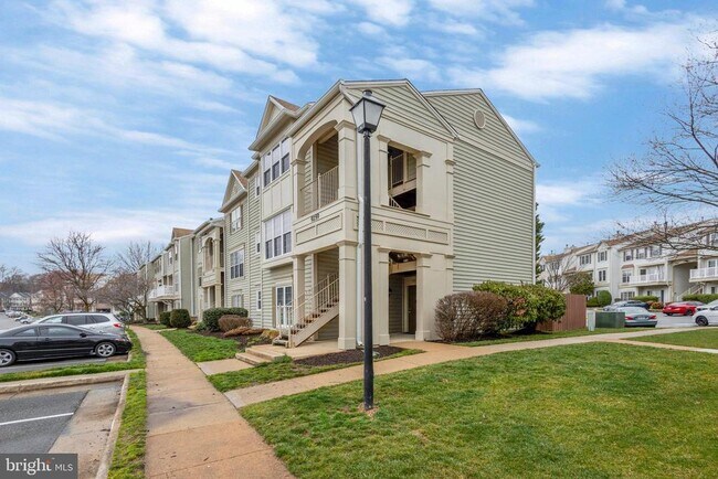 Building Photo - 9259 Cardinal Forest Ln