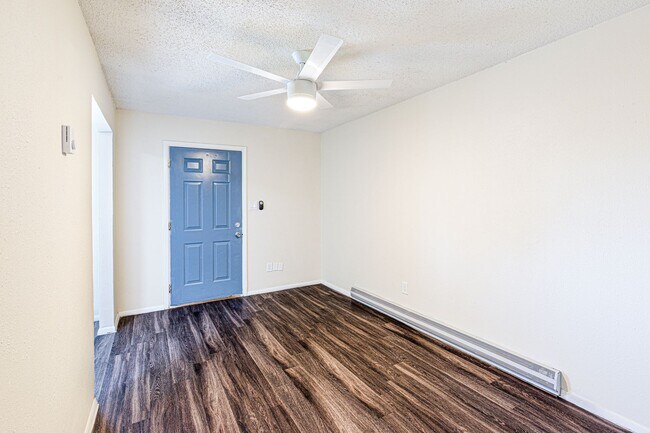Interior Photo - 2509 NW 20th St