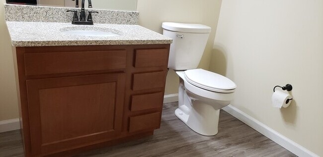 Building Photo - Noel Woods- Quiet, Tranquil Area