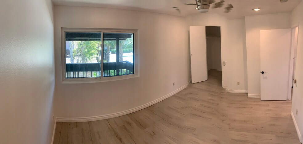 Building Photo - 7560 Corbin Ave