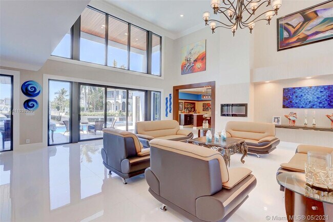 Building Photo - 750 Marine Dr