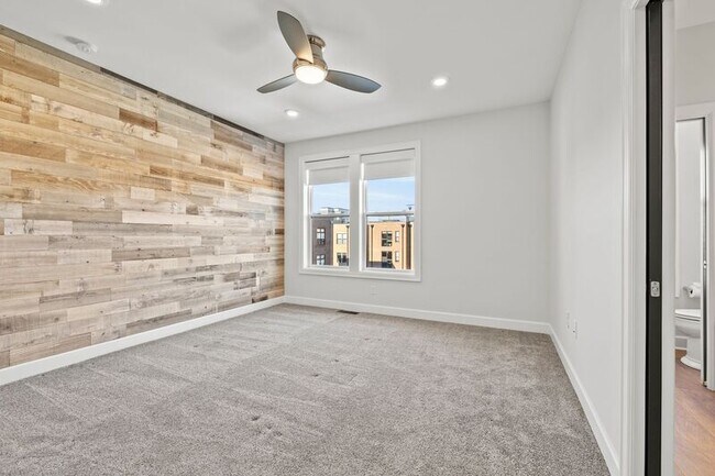 Building Photo - 297 Auden Ave