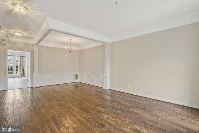 Building Photo - 6340 Walking Ln