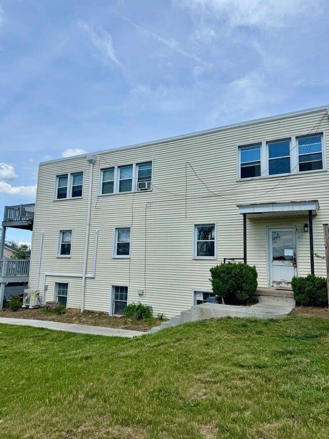 Primary Photo - Apartment for rent