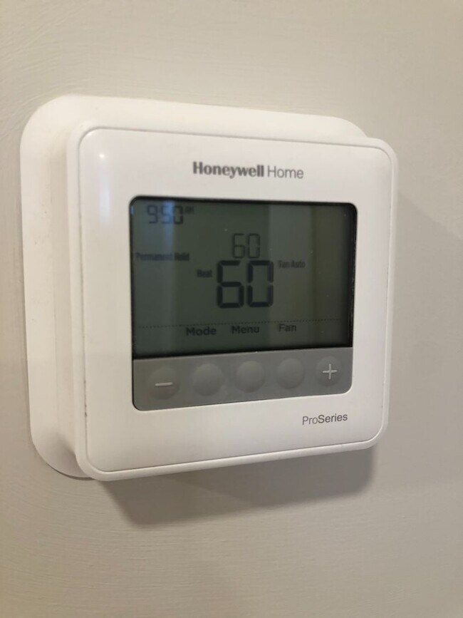 Building Photo - 143 Eastern Drive