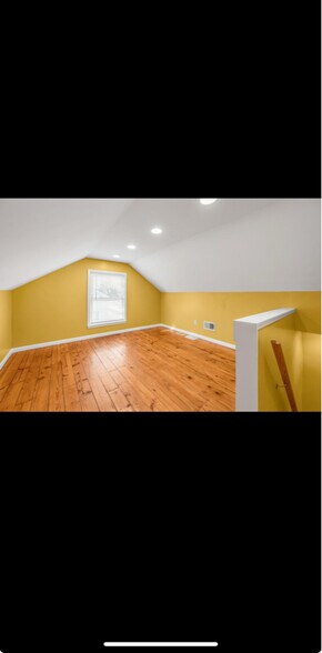 Building Photo - 1104 Liggett St