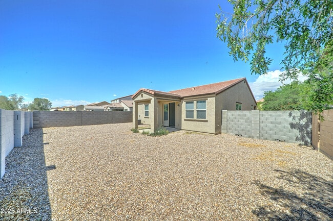 Building Photo - 25755 W Hazel Dr