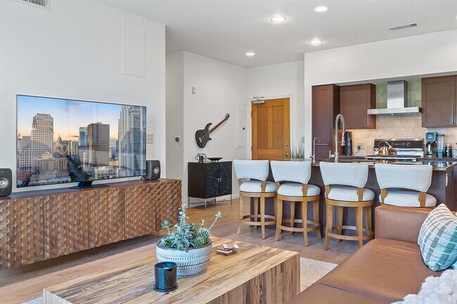 Building Photo - 1600 Barton Springs Rd