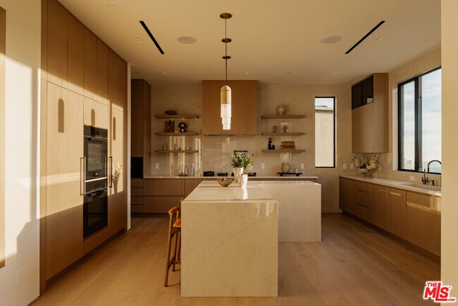 Building Photo - 1511 Skylark Ln