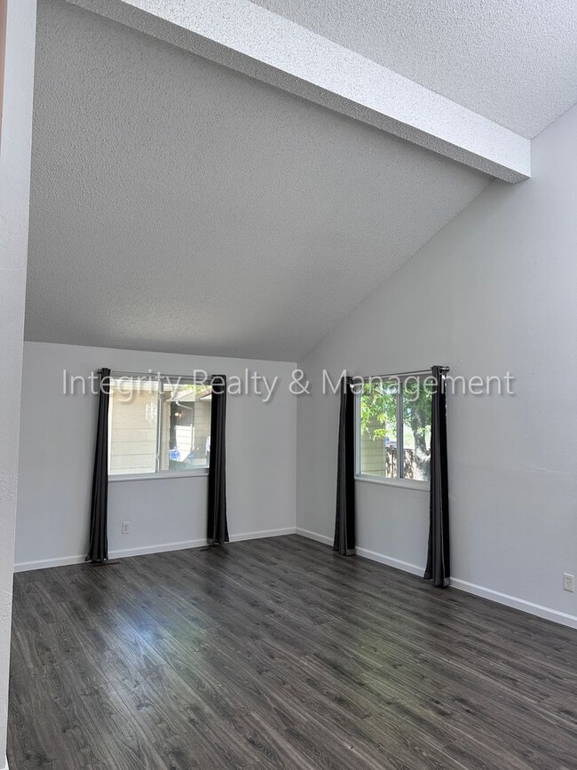 Building Photo - 3860 S Atchison Way