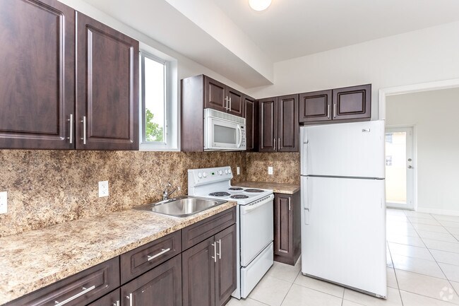 Primary Photo - Creative Lifestyle Realty Apartments
