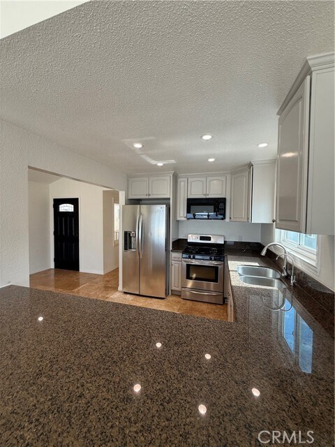 Building Photo - 3012 W Oceanfront