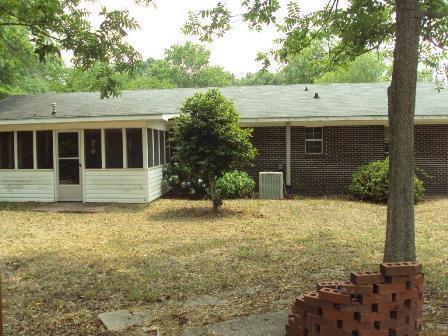 Building Photo - 408 Maple St