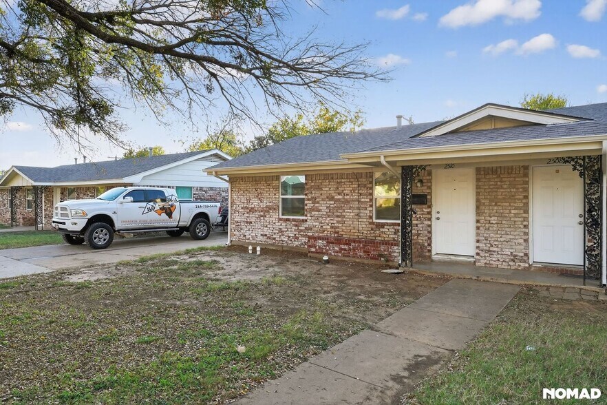 Building Photo - 2510 Normont Cir