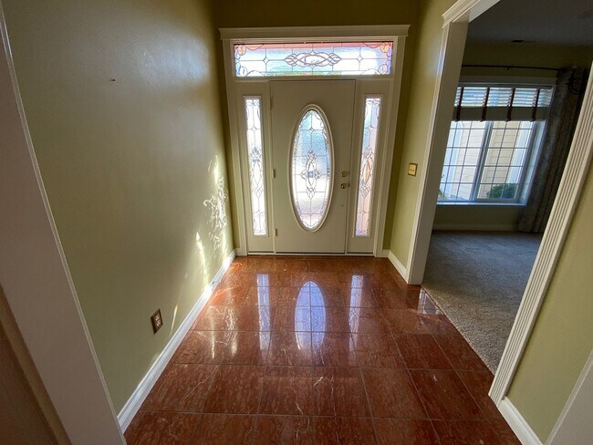 Building Photo - druc01