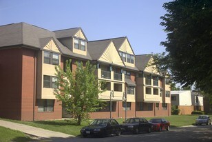 Building Photo - 2008 S Vawter St