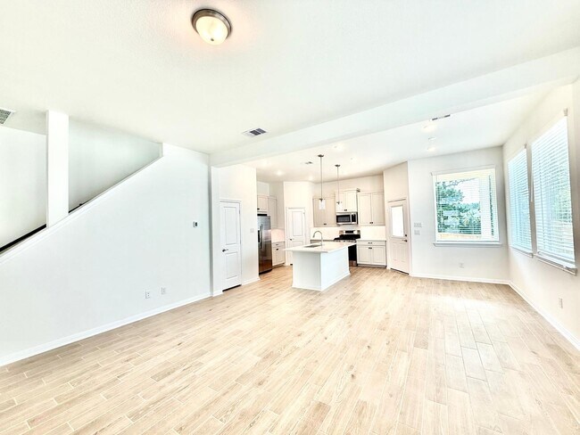 Building Photo - 159 W Coralburst Lp