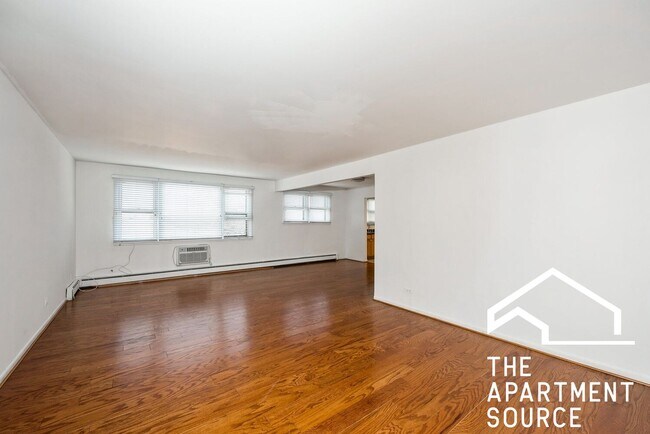Building Photo - 8644 Skokie Blvd