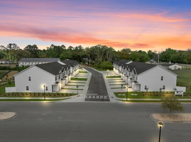 Primary Photo - 5794 Ogeechee Rd