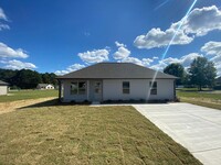 Building Photo - 3 Bedroom Home for Rent in Talladega, AL!!...