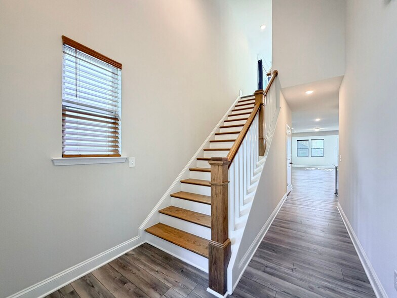 Building Photo - 219 Wood Orchid Ln
