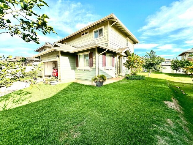 Building Photo - Beautiful Pet Friendly Home in Ewa Gentry!