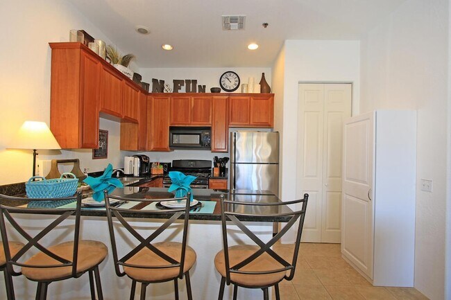 Building Photo - 50630 Santa Rosa Plz