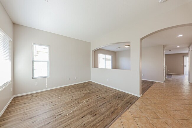 Building Photo - 24236 W Lasso Ln