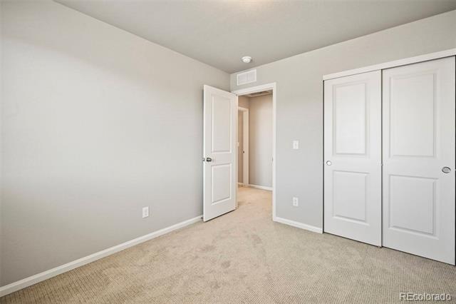 Building Photo - 9264 Lytle Grv