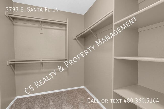 Building Photo - 3793 E Santa Fe Ln