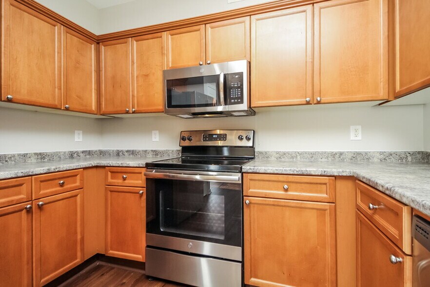 Building Photo - 3003 Baker Way