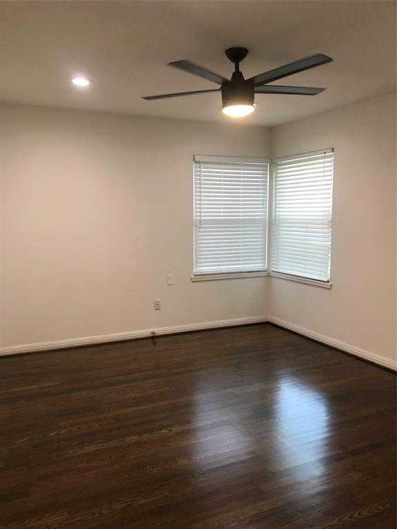 Building Photo - 1402 Chamboard Ln