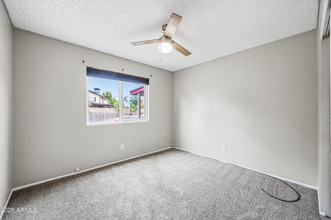 Building Photo - 610 N Rosemont Cir